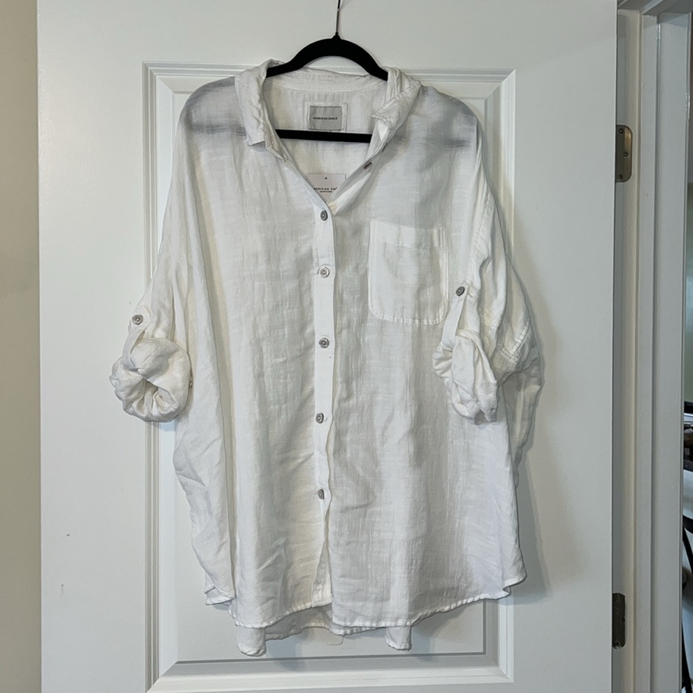 White button up L American Eagle blouse
